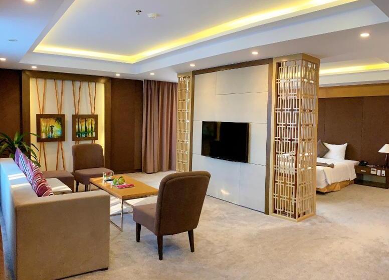 هتل Muong Thanh Luxury Nhat Le