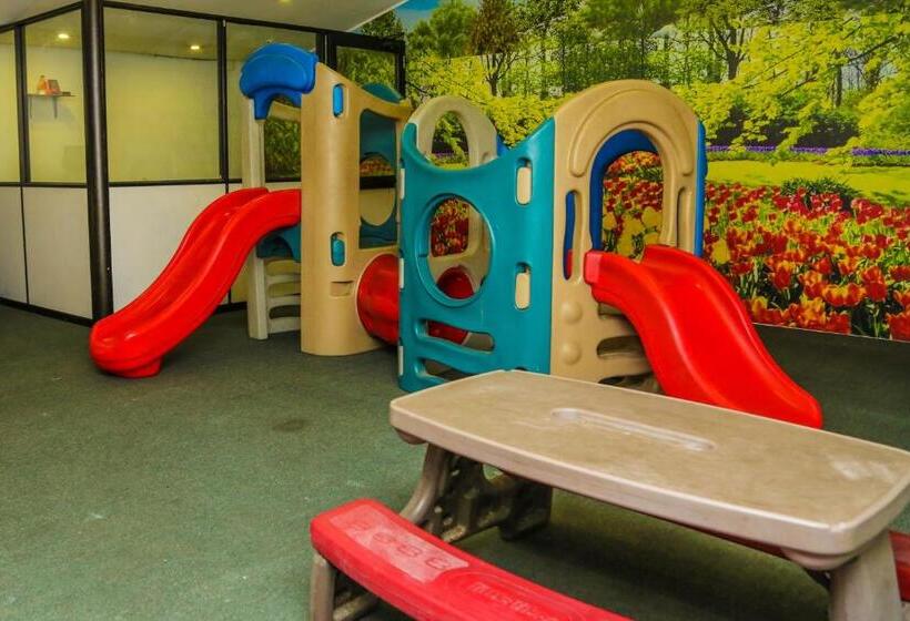 בית מלון כפרי Oak Ray City