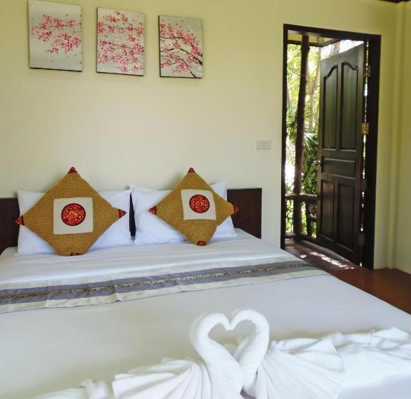 호텔 Pai My Guest Resort   Sha Plus