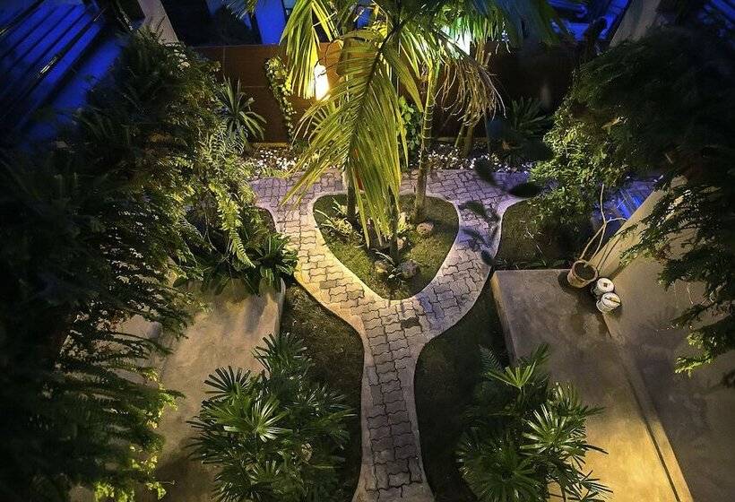 هتل Payi Resort