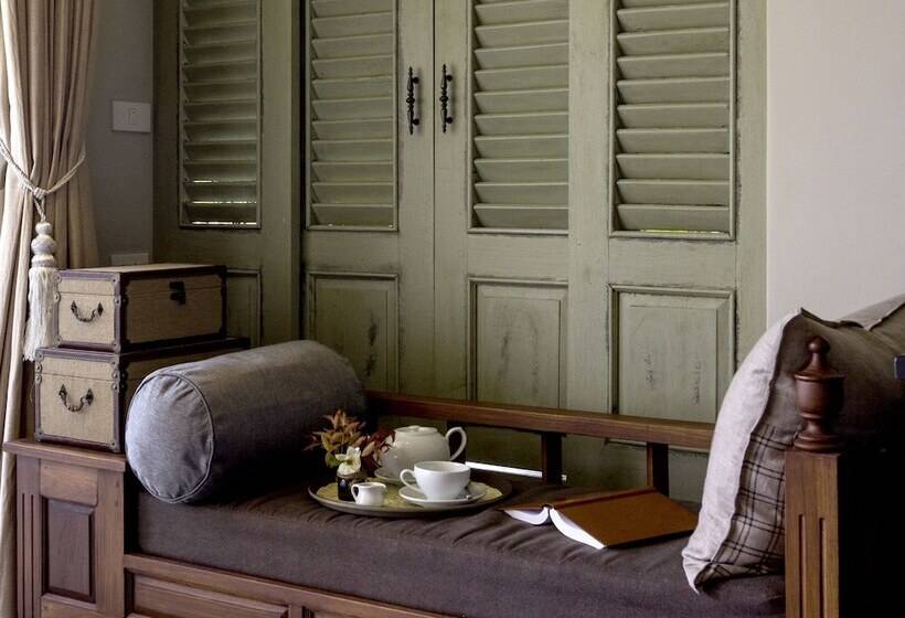 Отель Reverie Siam