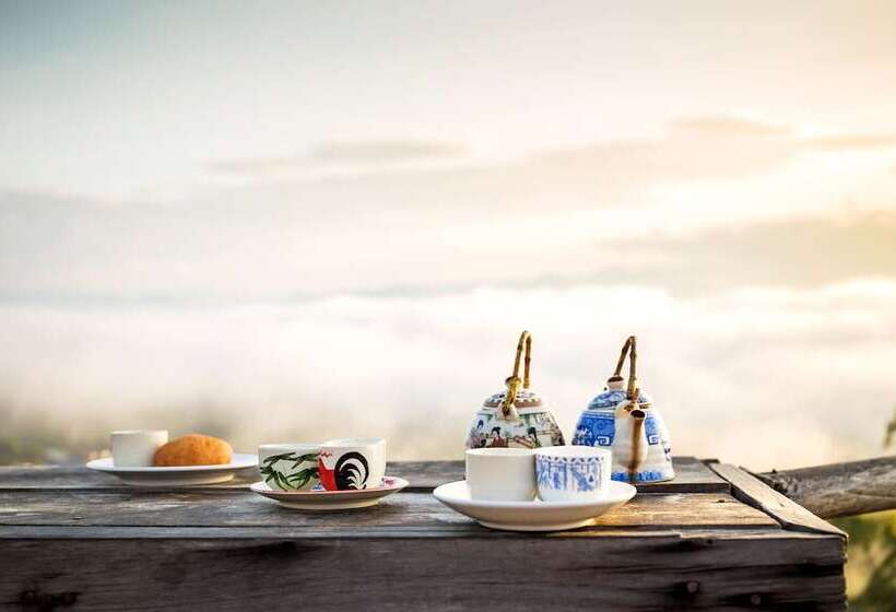 Отель Reverie Siam