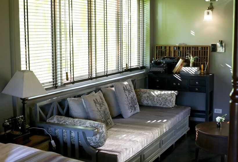 Отель Reverie Siam