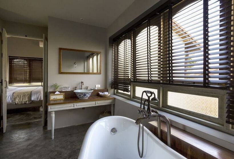 Отель Reverie Siam