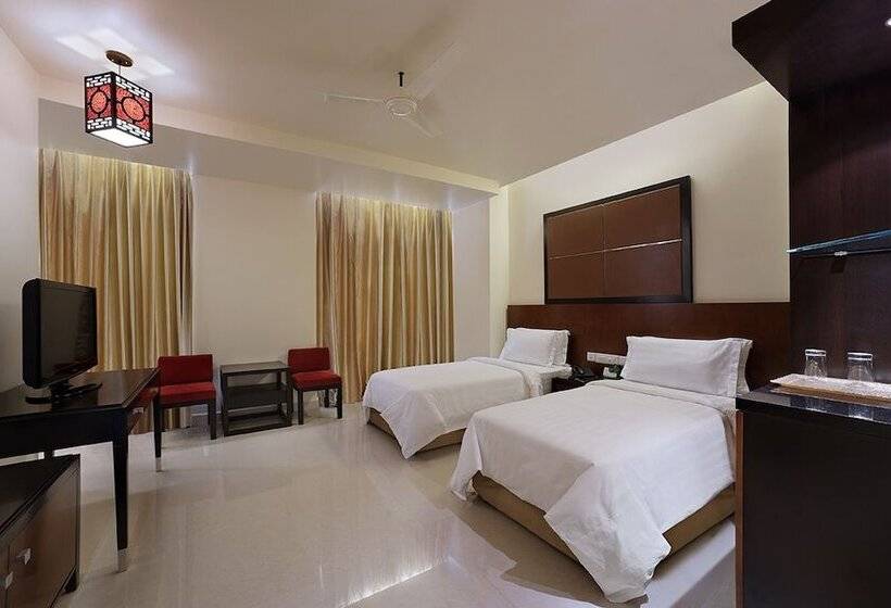 فندق Sara Regency