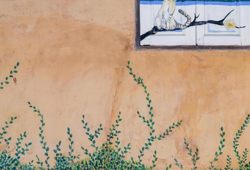 Отель Sawasdeepai River Resort