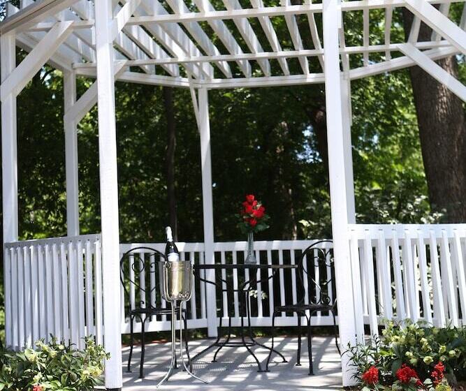 فندق Stone Mountain Manor