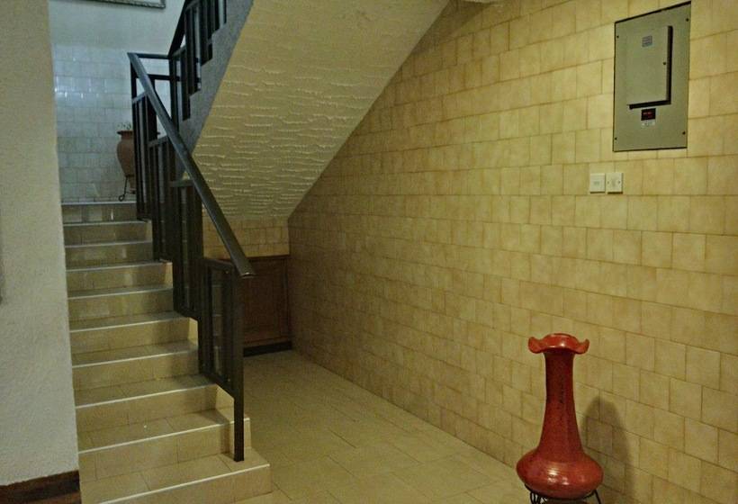 هتل Takoradi Standard