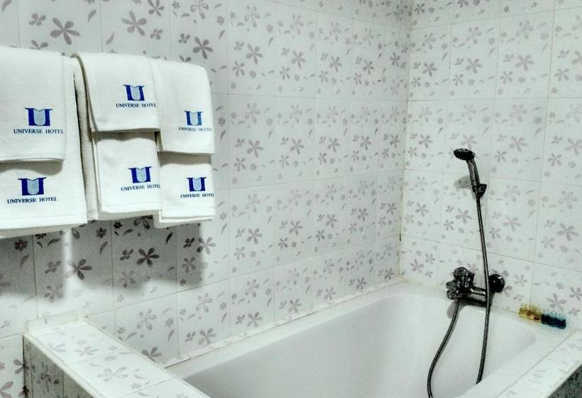 هتل Universe