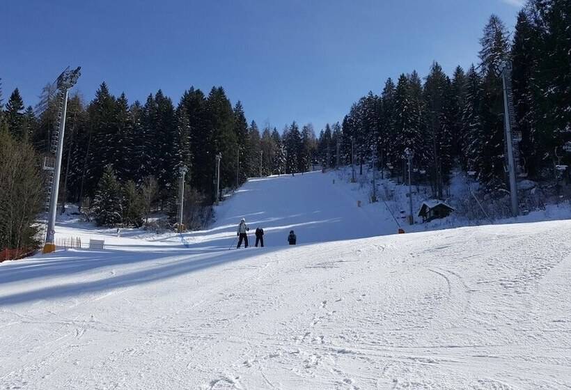 בית מלון כפרי Vecchia America