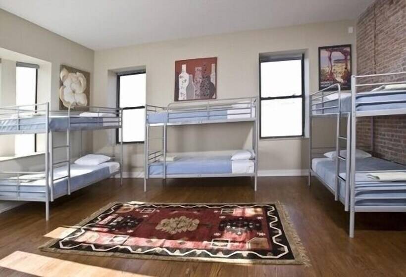 בית מלון כפרי Hostel Lakeside