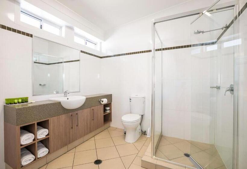 汽车旅馆 Nightcap At Golden Beach Tavern