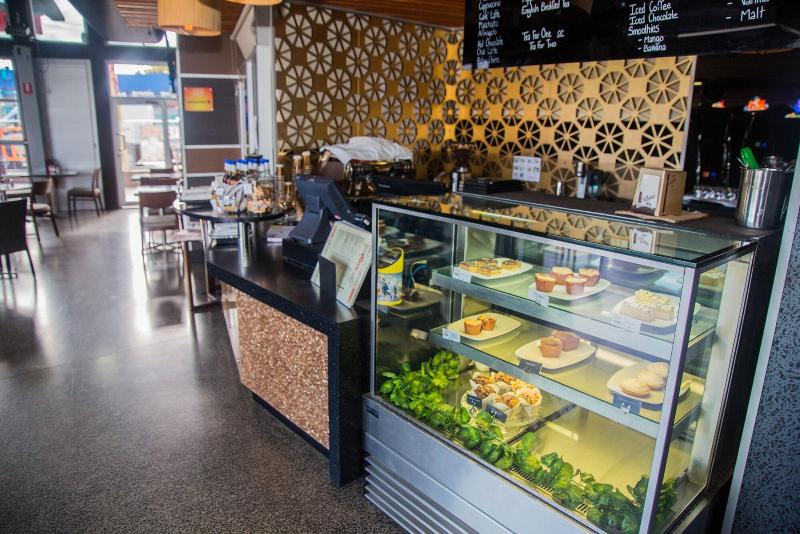 모텔 Nightcap At Golden Beach Tavern