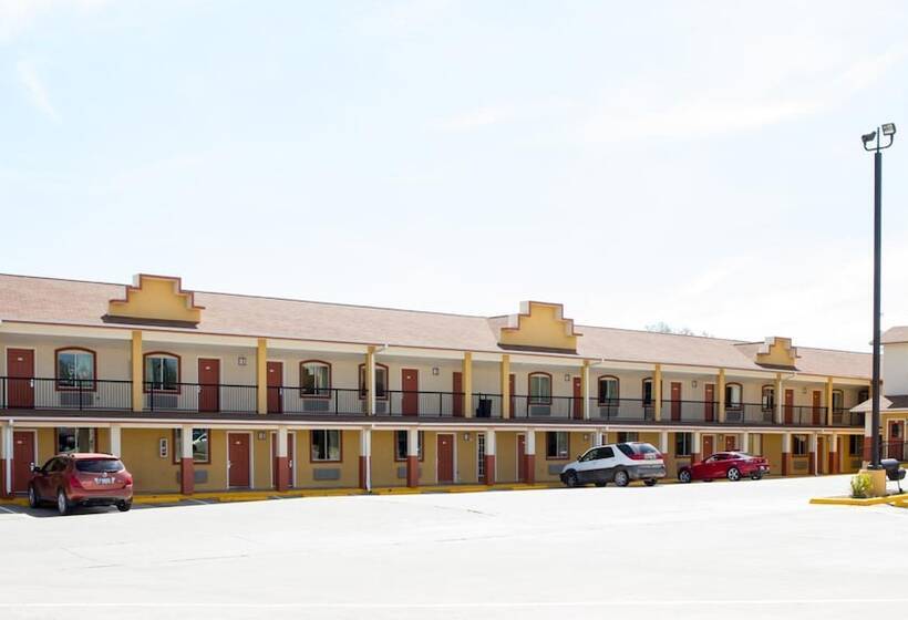 モーテル Sands Inn & Suites