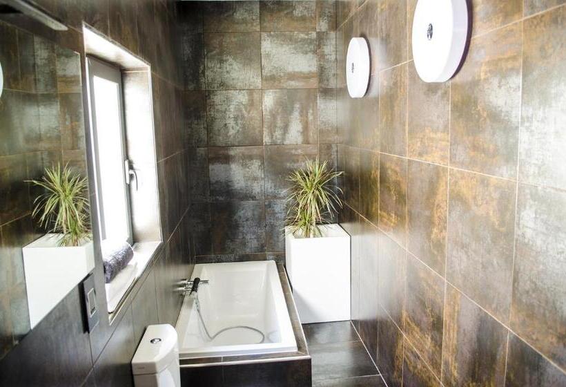 Paramount Bay Penthouse