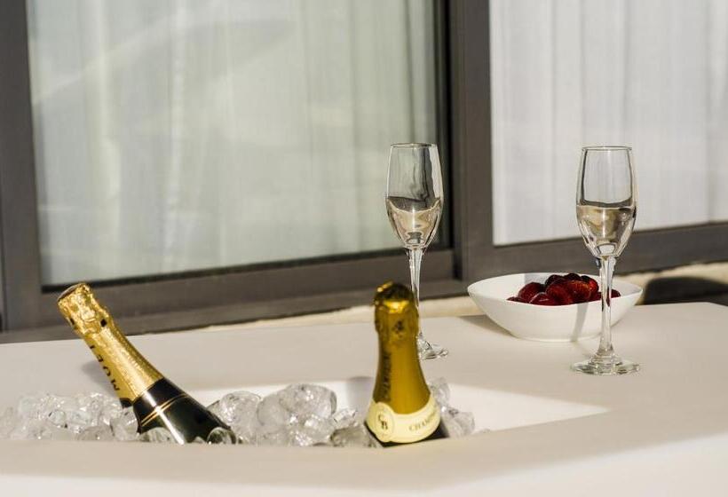 Paramount Bay Penthouse