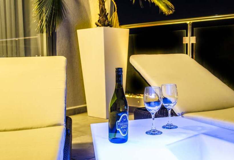 Paramount Bay Penthouse