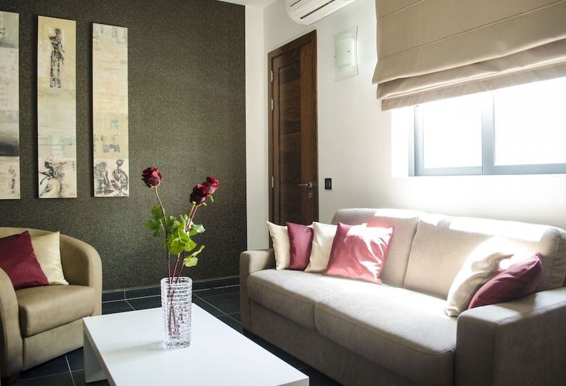 Paramount Bay Penthouse