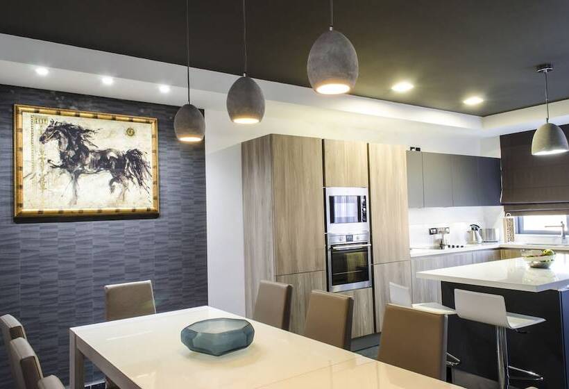 Paramount Bay Penthouse