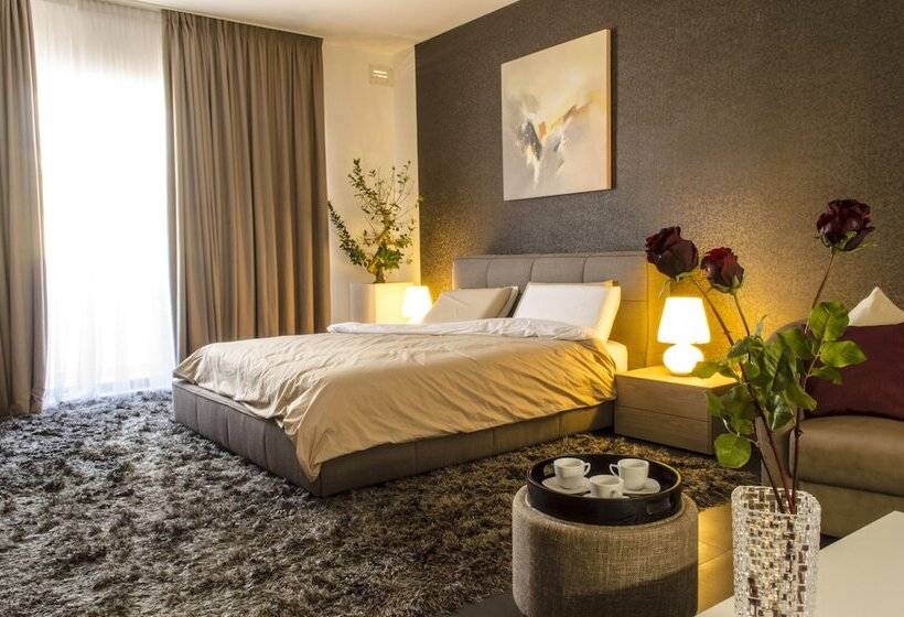 Paramount Bay Penthouse