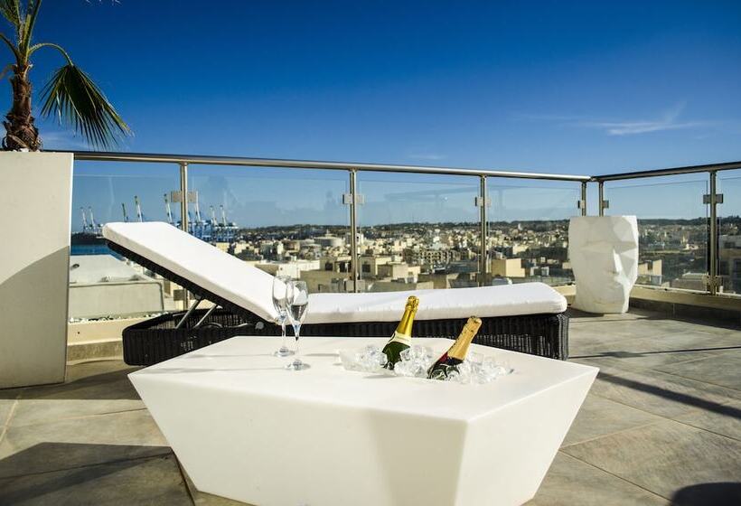 Paramount Bay Penthouse