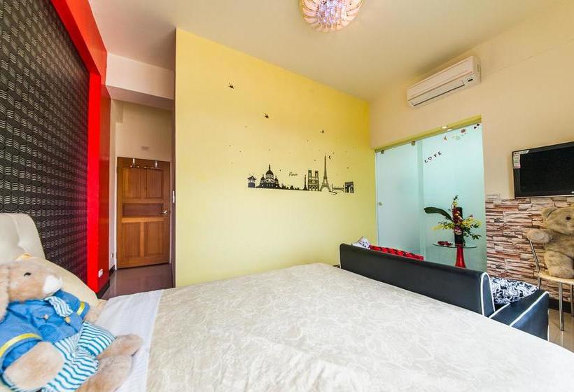 پانسیون Love Night Market Inn