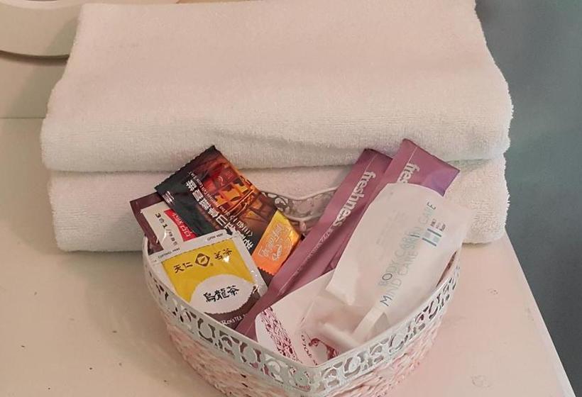 پانسیون Love Night Market Inn