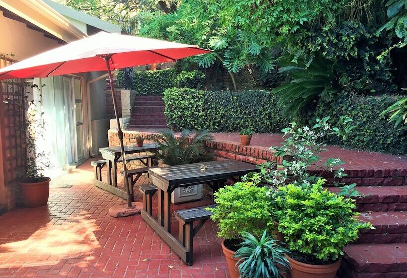 بنسيون Pumleni Guesthouse