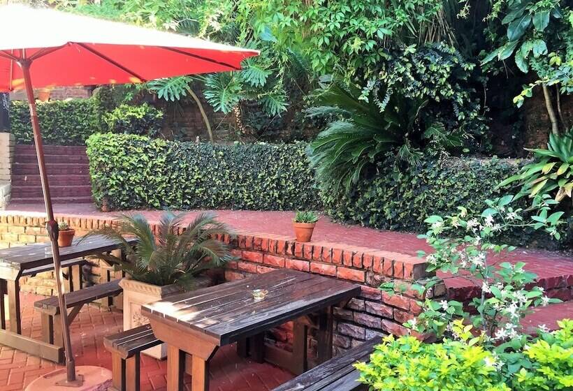 بنسيون Pumleni Guesthouse