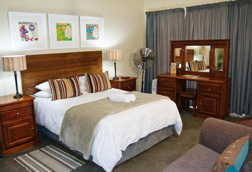 بنسيون Pumleni Guesthouse