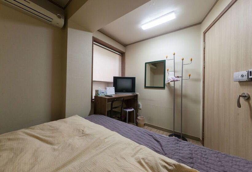 פנסיון Yehadoye Guesthouse