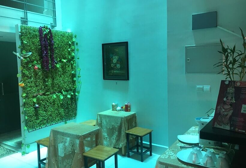 Richly Boutique Hotel & Hostel