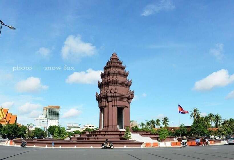 Richly Boutique Hotel & Hostel