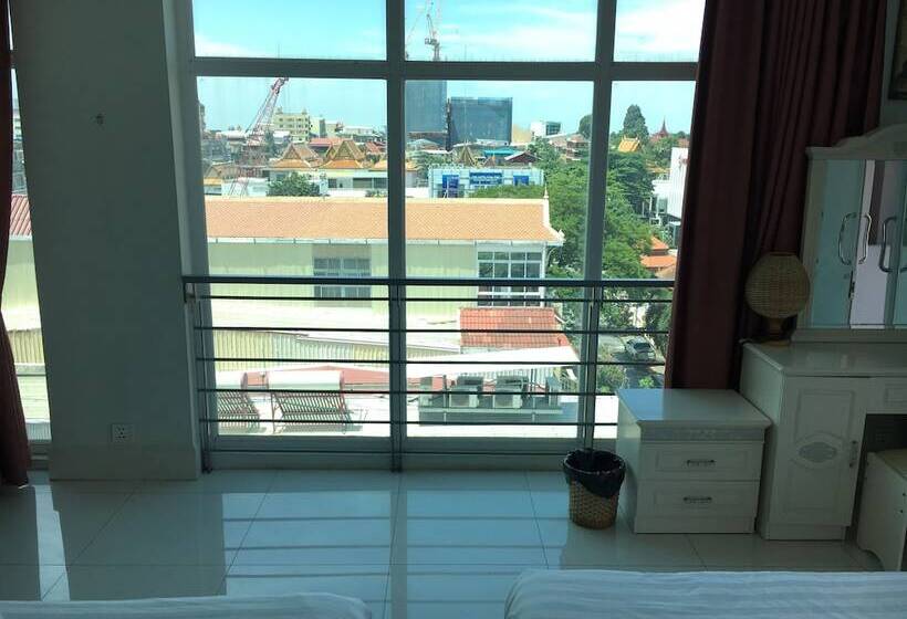 Richly Boutique Hotel & Hostel