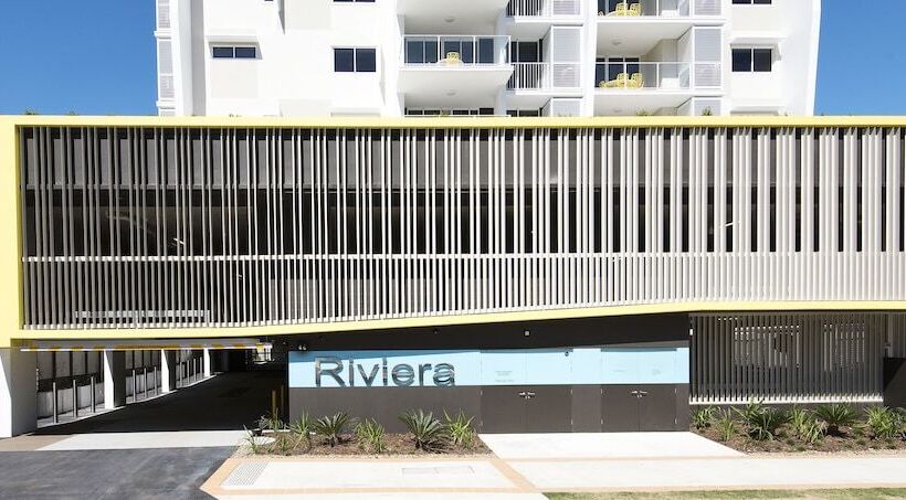 Riviera Mackay