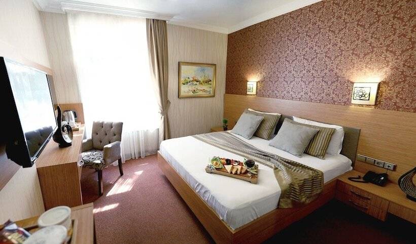 The Rise Aron Business Hotel Merter