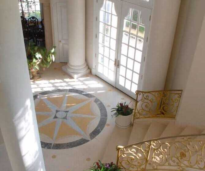 The Stradella Court Mansion