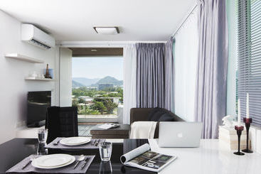 Fotos del hotel The Wide Condotel  Phuket:  6