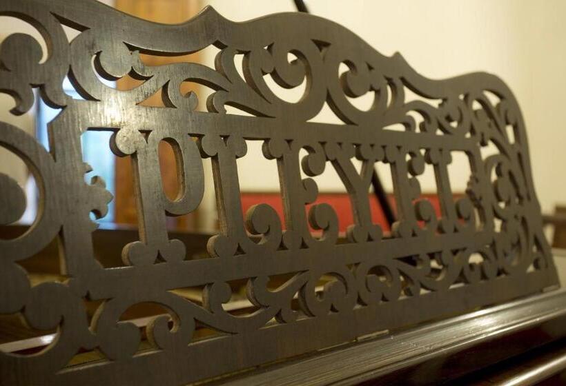 Villa D Arte Agri Resort