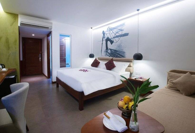 Almond Hotel Bassac River