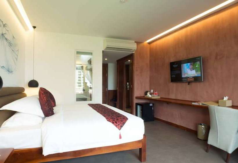 Almond Hotel Bassac River