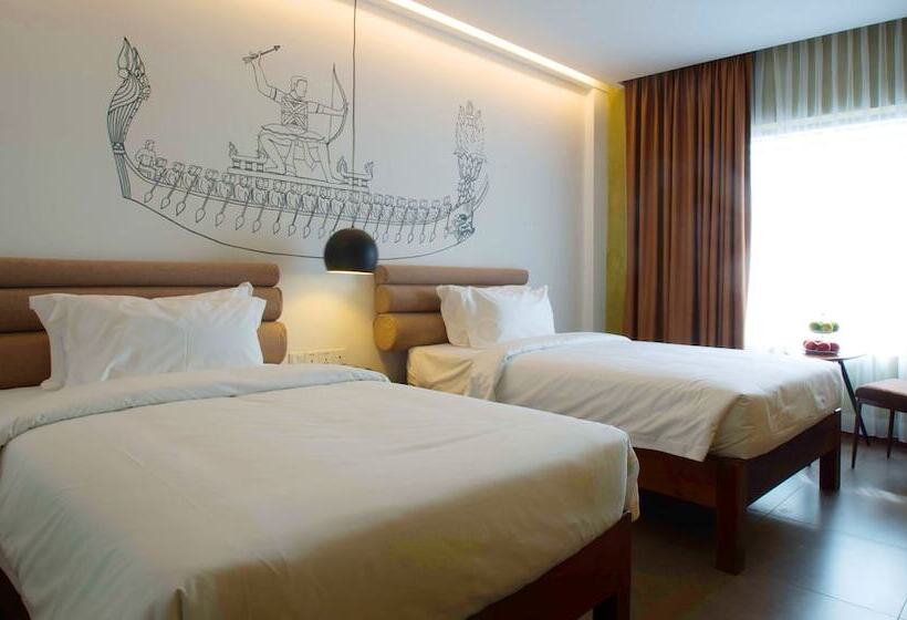 Almond Hotel Bassac River