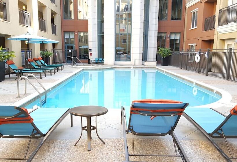 Apartment Near Gaslamp & Convetion Center