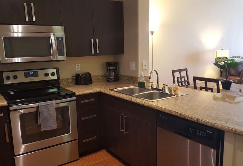 Apartment Near Gaslamp & Convetion Center