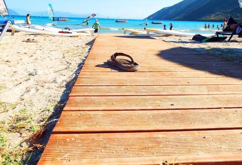 Argo Maisonettes & Suites