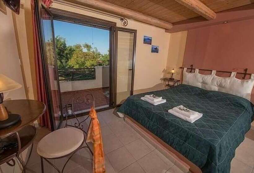 Argo Maisonettes & Suites