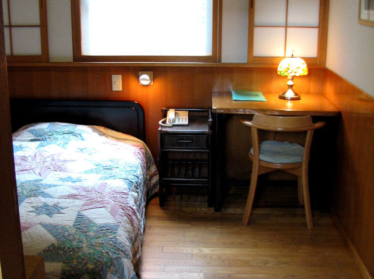 B&b Pension Hakodate Mura