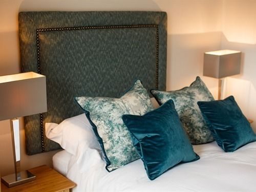 ベッドアンドブレックファースト Cardigan Castle