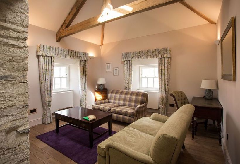 ベッドアンドブレックファースト Cardigan Castle