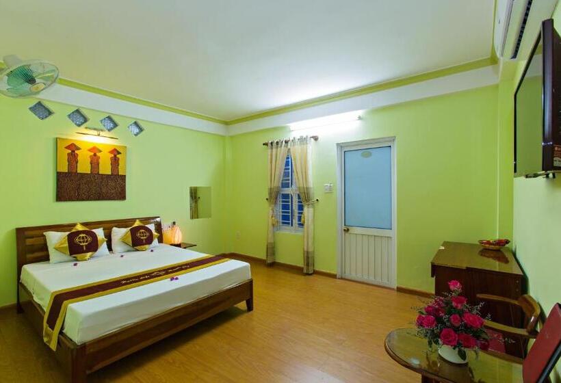 تختخواب و صبحانه Hoi An Life Villa